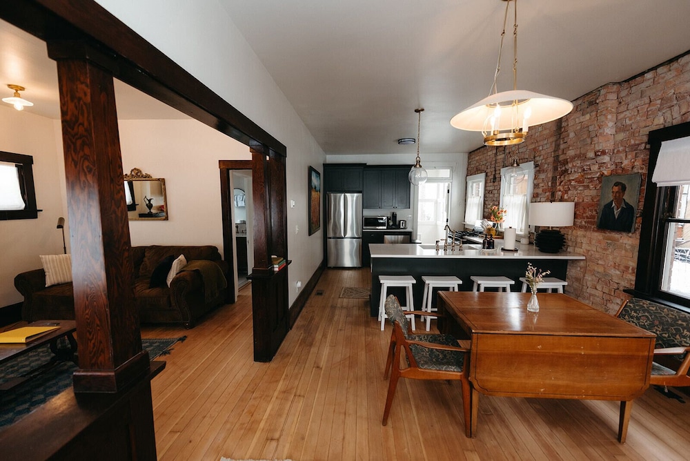 Ellerbeck Mansion Bed & Breakfast