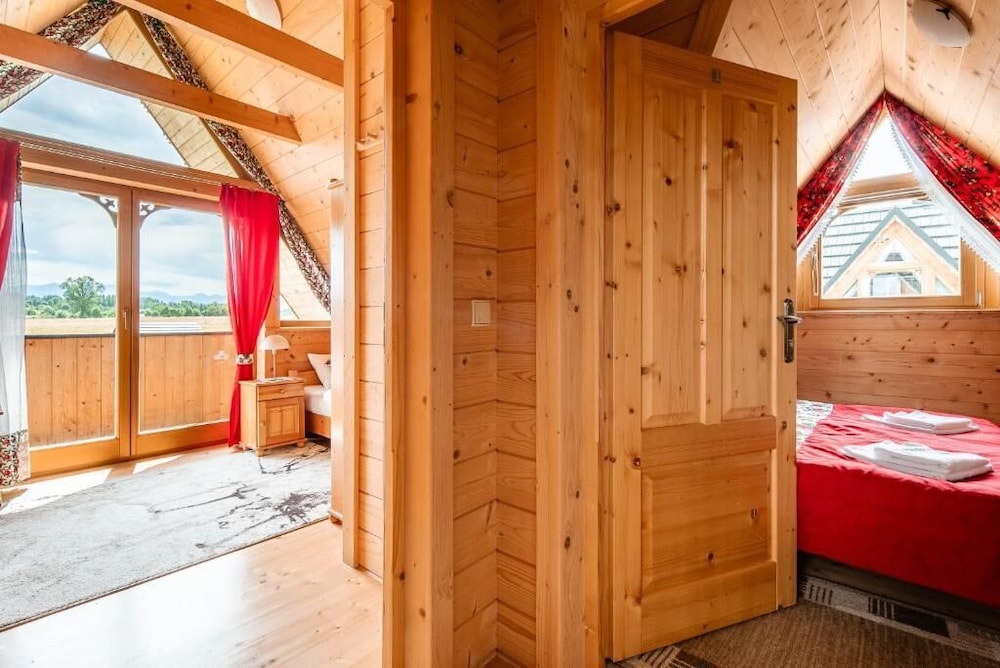 DOMKI TATRY z jacuzzi i sauną w cenie