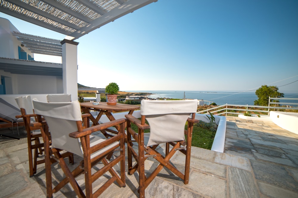 Almyra Guesthouses