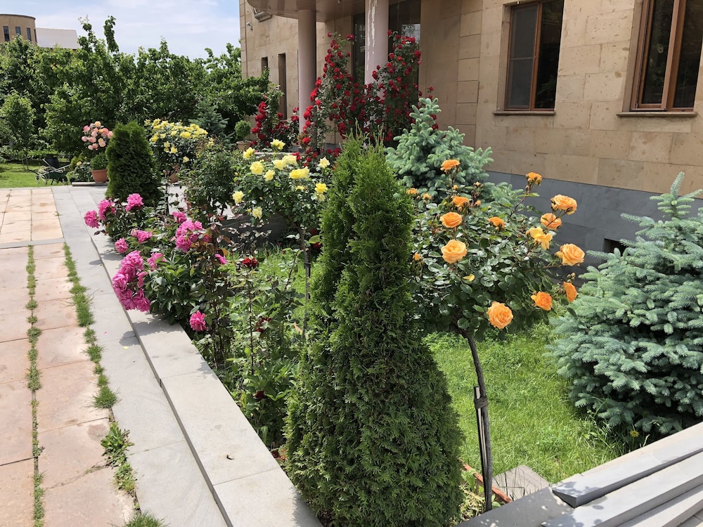 Villa in Nork