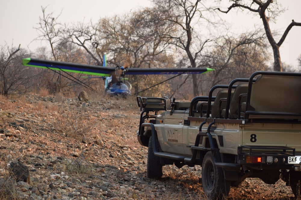 Nyati Safari Lodge