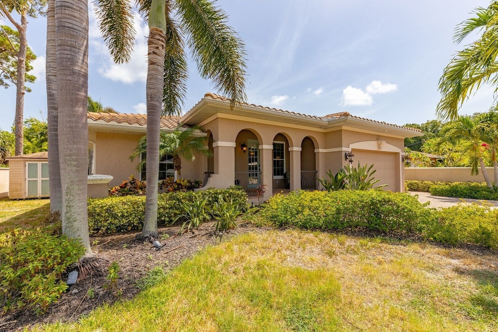 Sapphire Shores 3 Bedroom Home