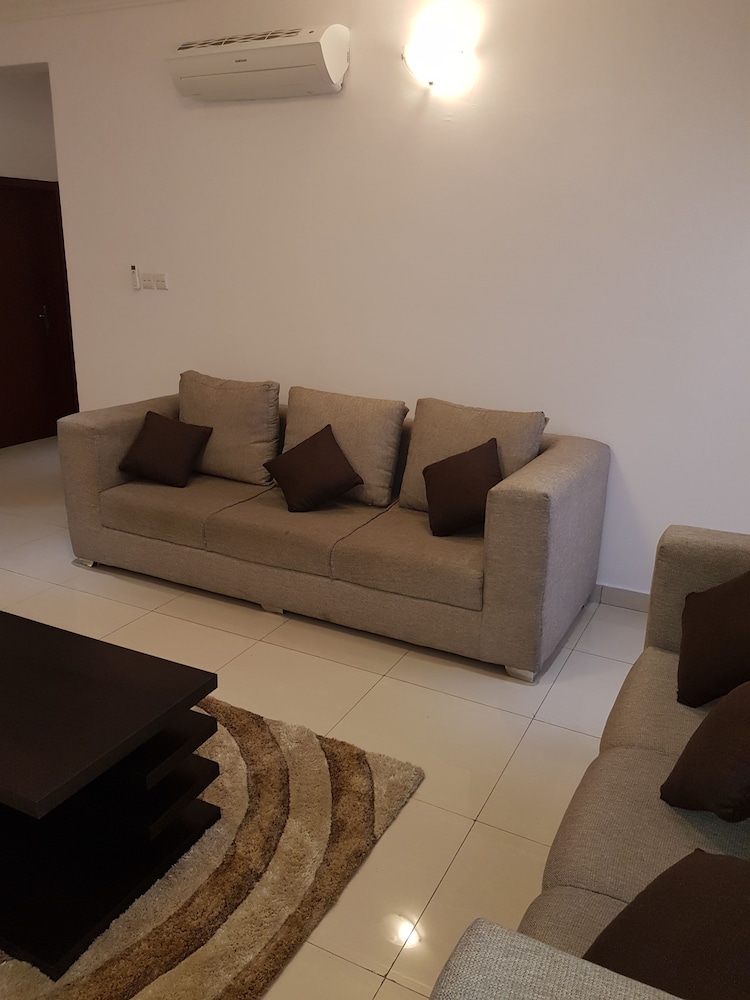 Cadogan Place Estate Apartment