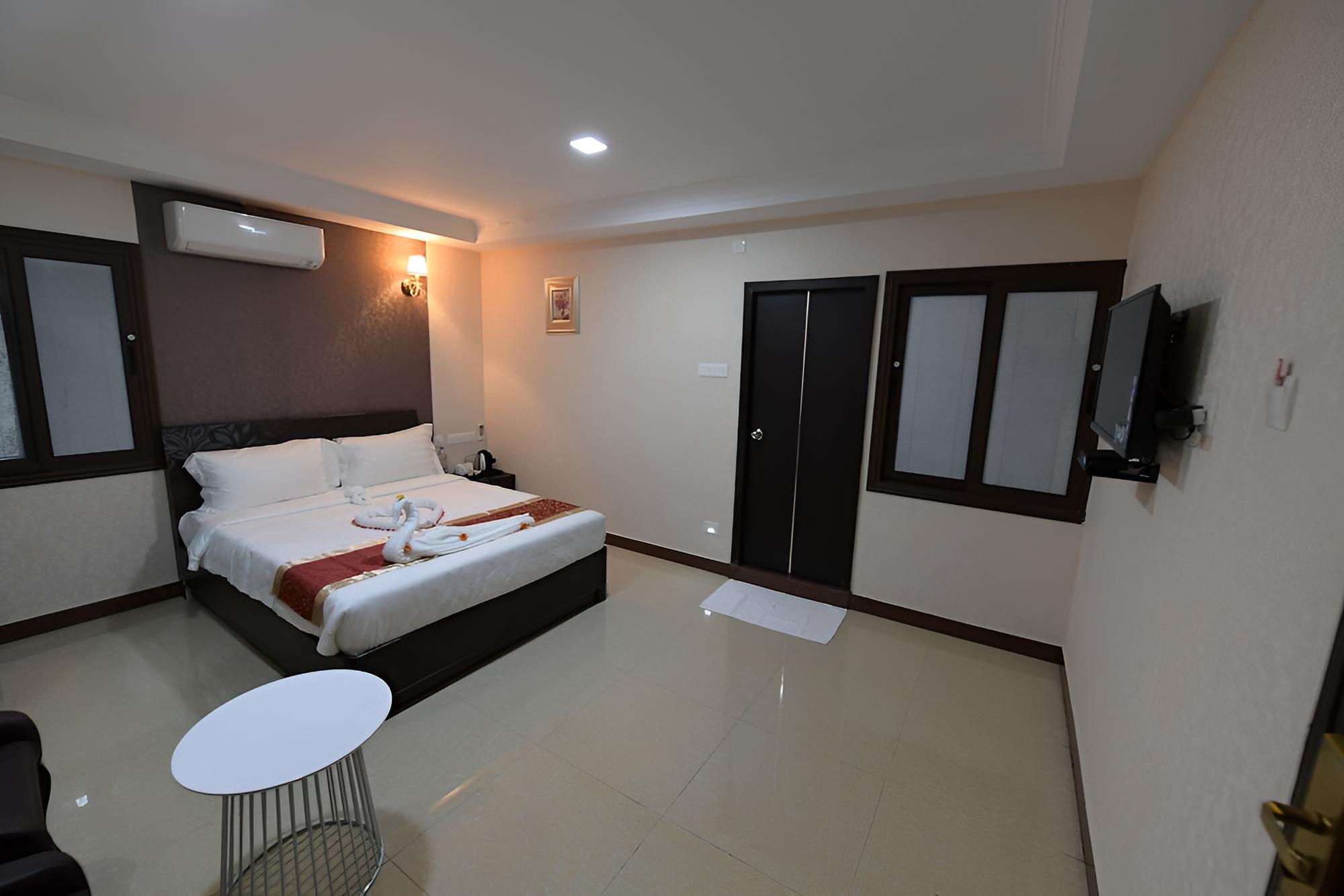 COASTAL GRAND HOTEL SAMPATH view 3