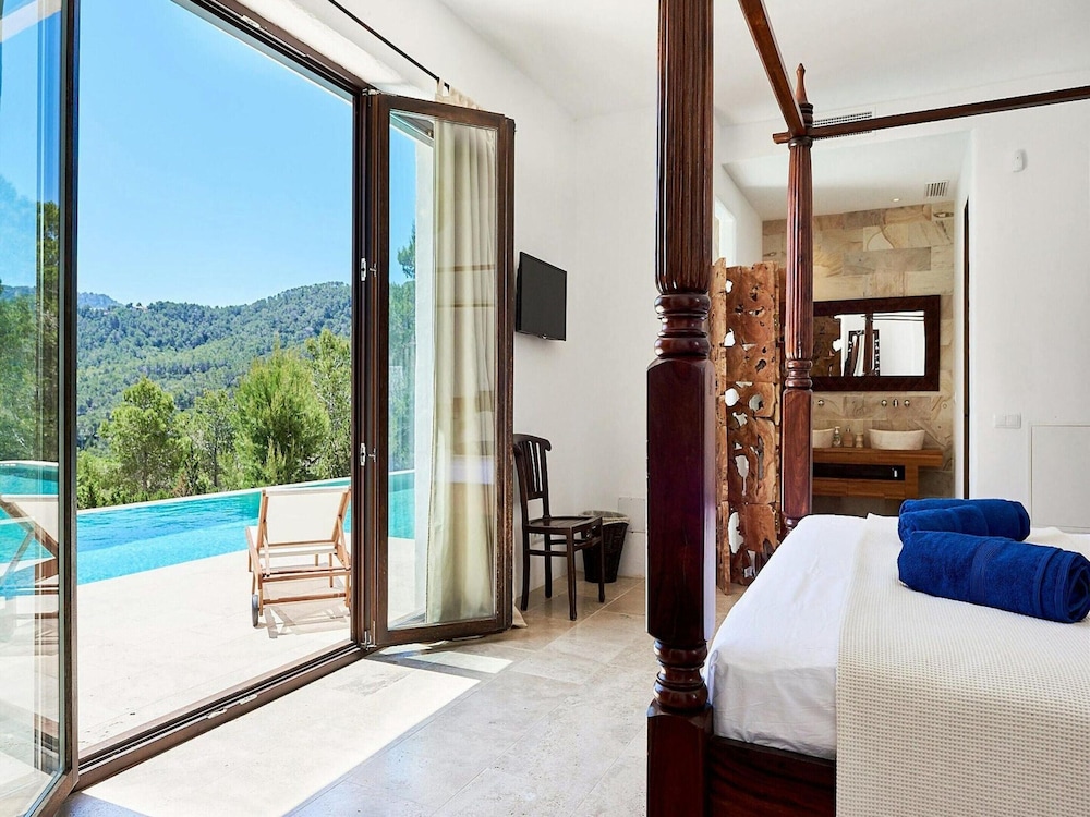Holiday Home With sea View
