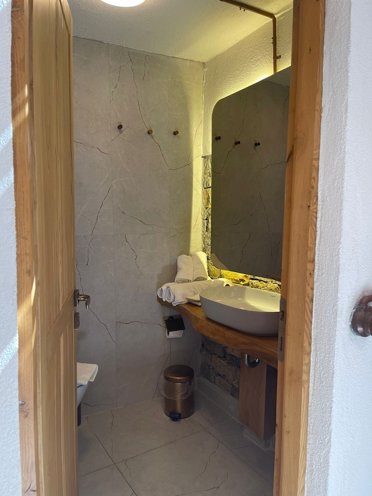 İrinikos Otel - Image 33