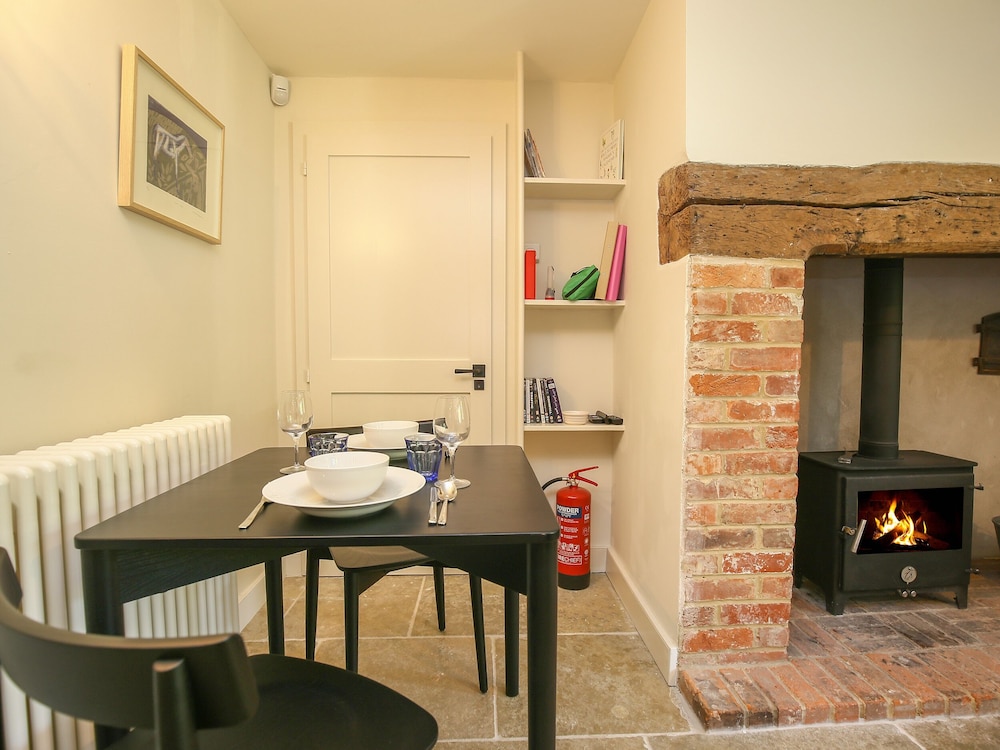 Kings Cottage - North view 5