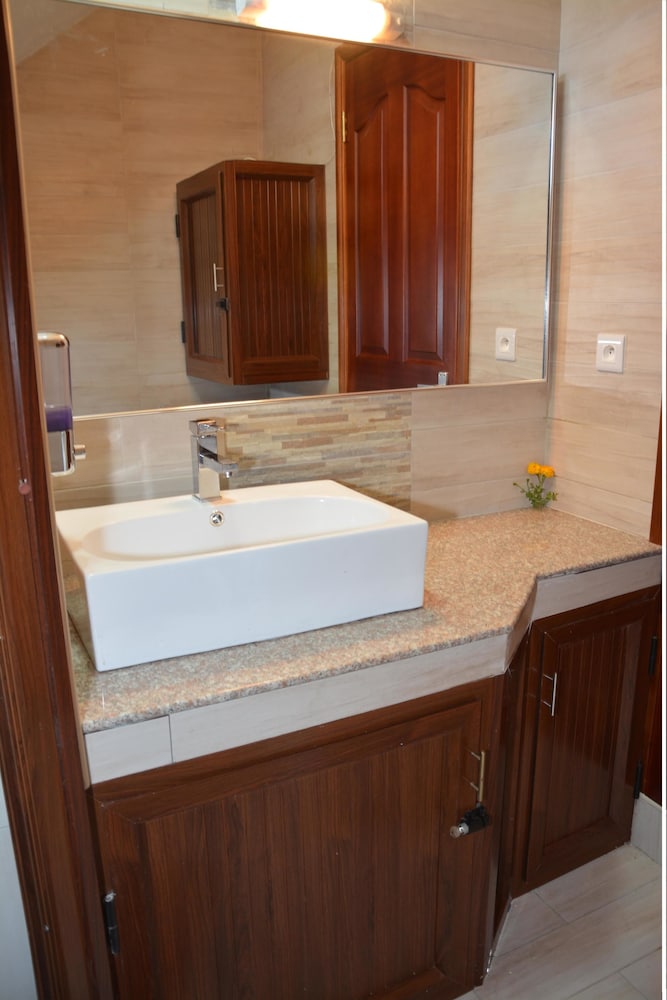 Thalassa Residence