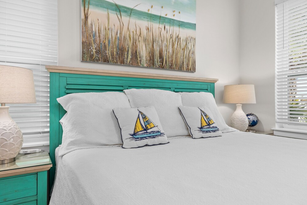 Anchors Aweigh 3 Bedroom Cottage by RedAwning view 3