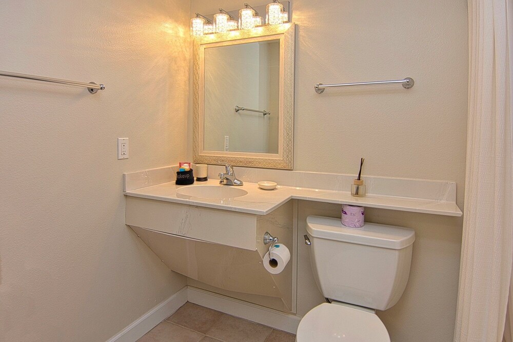 Shores Of Panama 719 2 Bedroom Condo