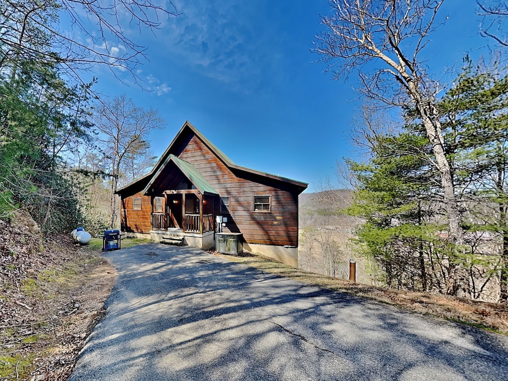 The Overlook by Jackson Mountain Rentals