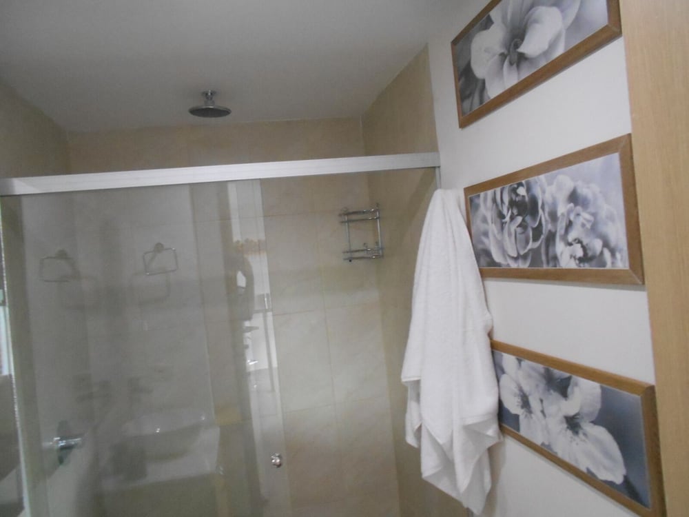 Laureles elegant Spring City Treat