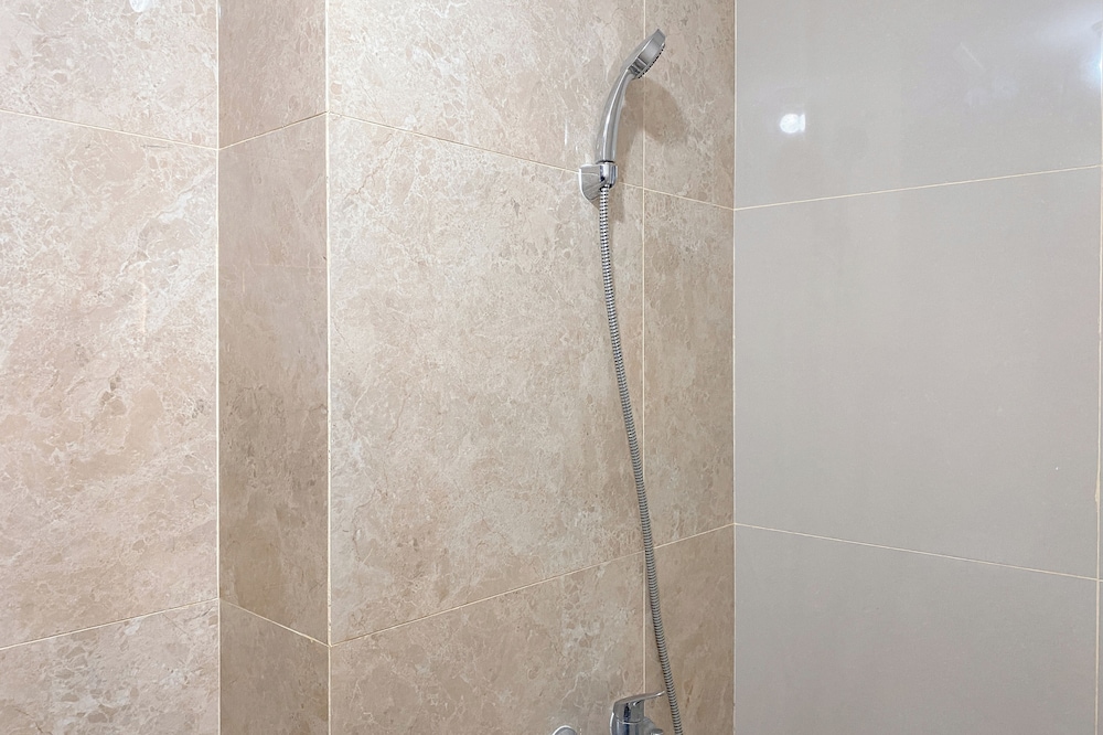 Warm And Relax Studio Apartment Transpark Cibubur
