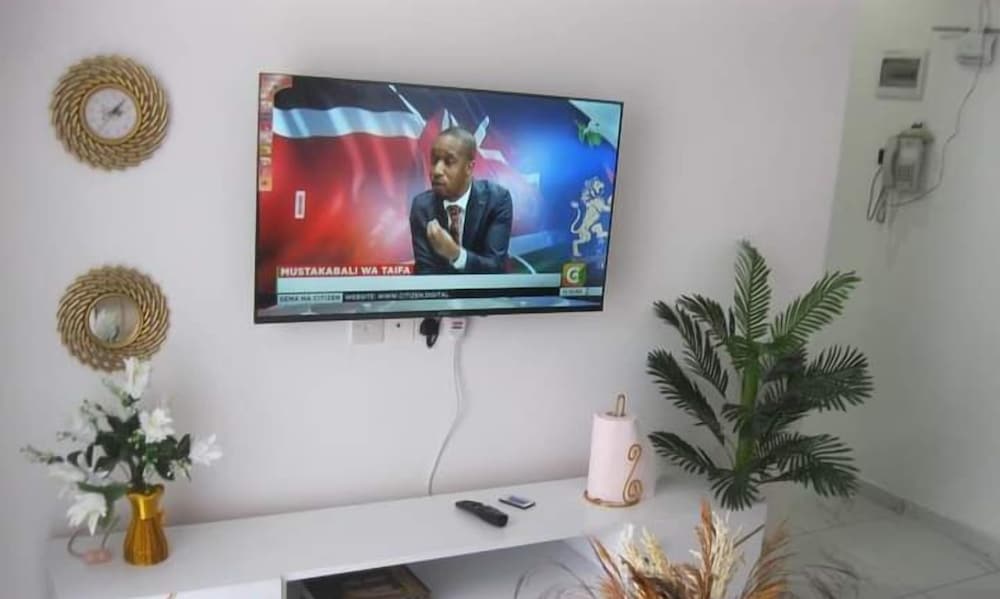 Lux Suites Rosavosa Apartments Bamburi