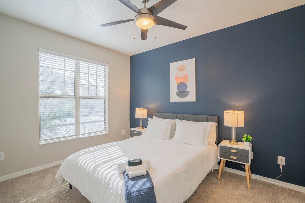 ROVE LIVING/KB - Lex on Central