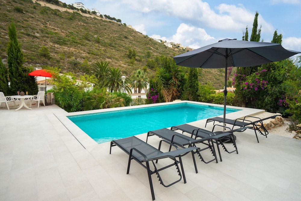 Villa Nora in El Poble Nou de Benitatxell