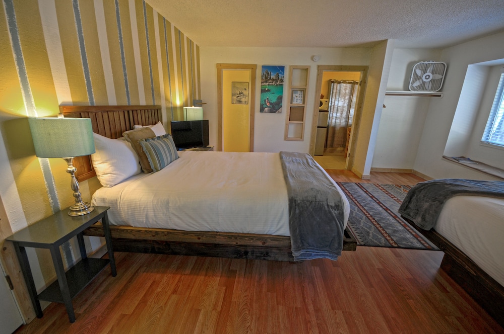 Tahoe Vistana Inn - Property Image 8