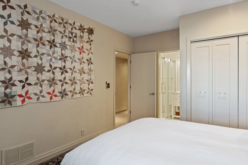 Stag Lodge at Deer Valley Resort - Three Bedroom Residence with Loft and Spa #14 3 Condo