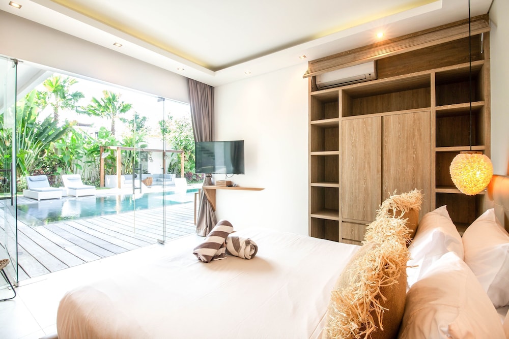 Niko 2 R New Villa Close to Finns Beach Club