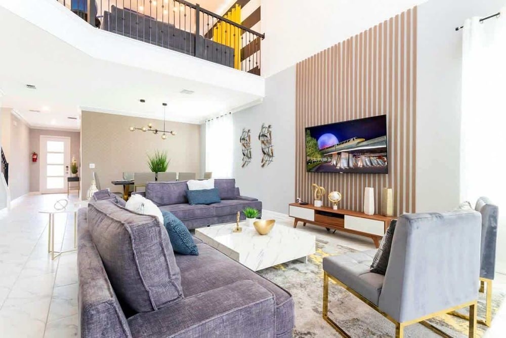 Luxe 5BR Villa Pool Game Room Minutes to Disney