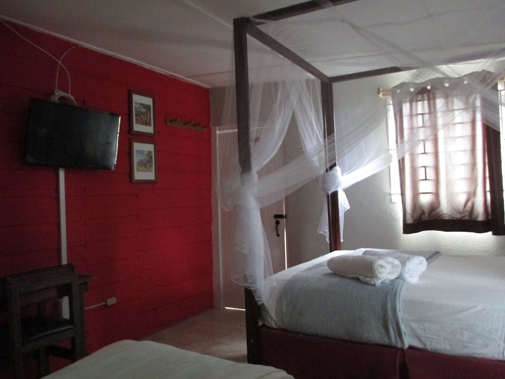 Kingsworth Bed and Breakfast