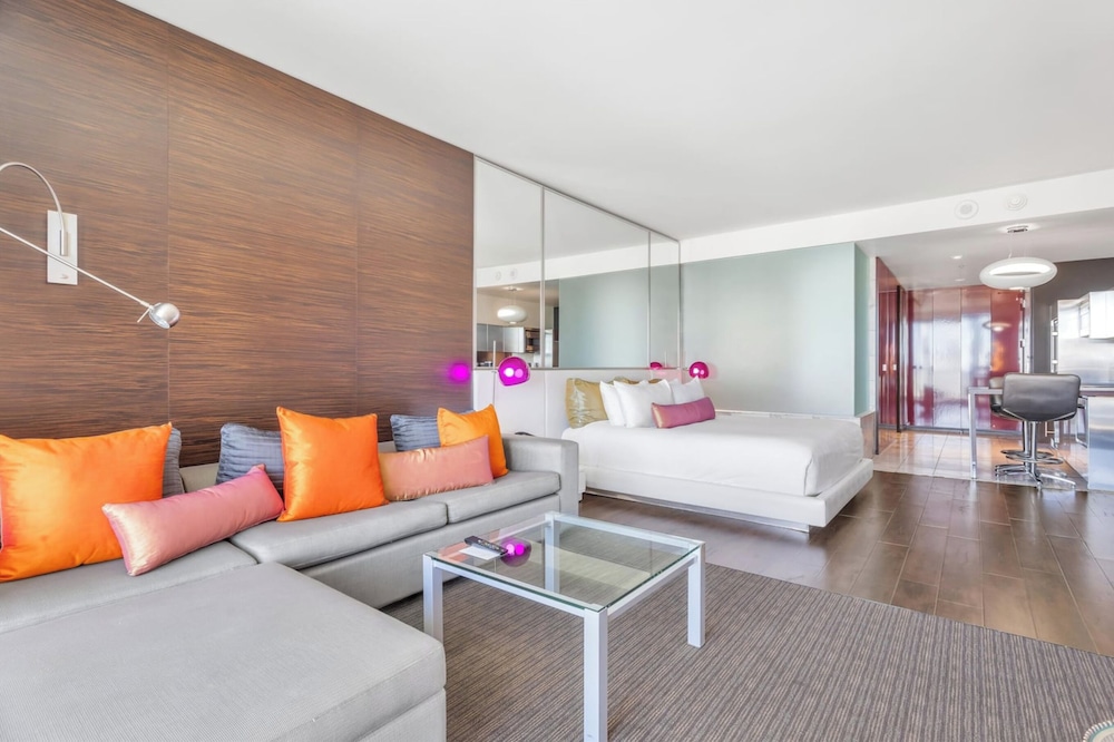 Ava's Suite 37th FLR PALMS PLACE