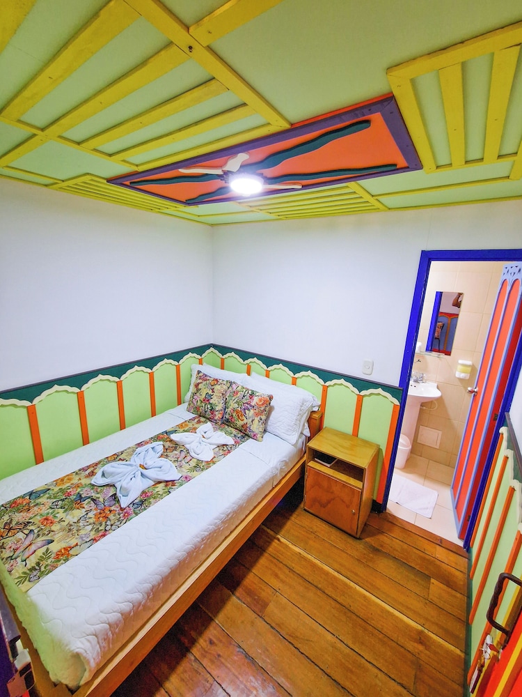 Hostal Mythos