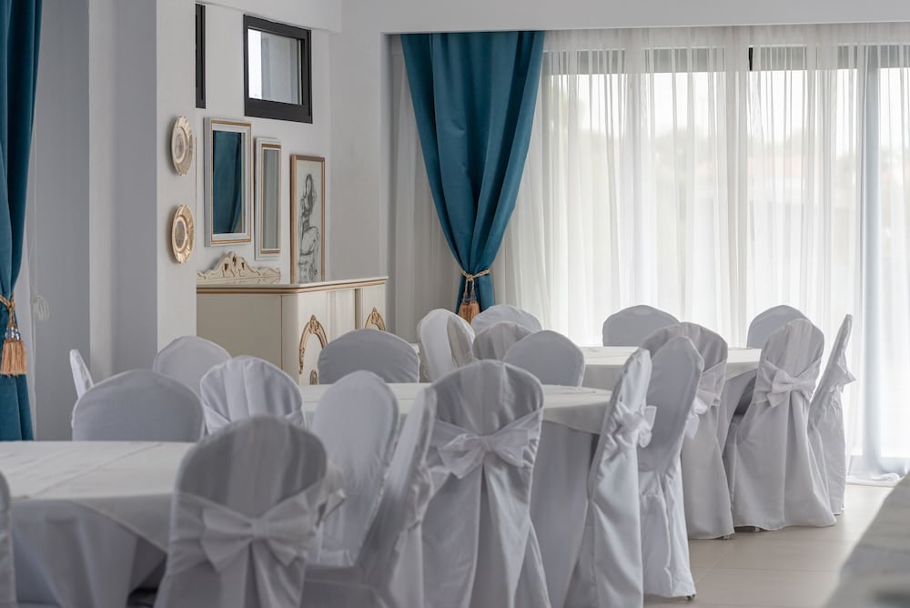 meeting & event spaces