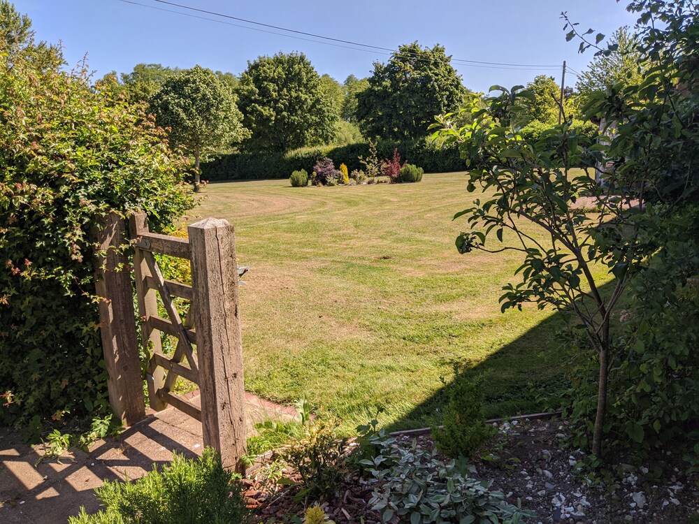 The Dunnit@manor Farm