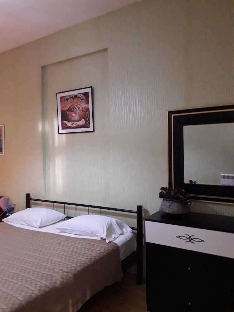 Nana's Guesthouse