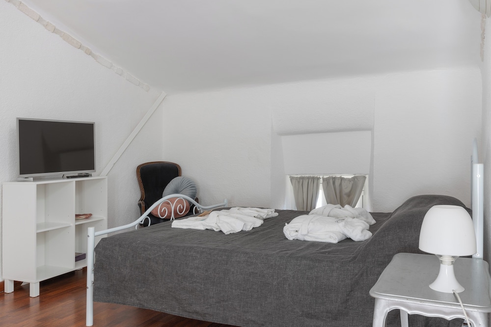 LOFT ROSSETTI view 2