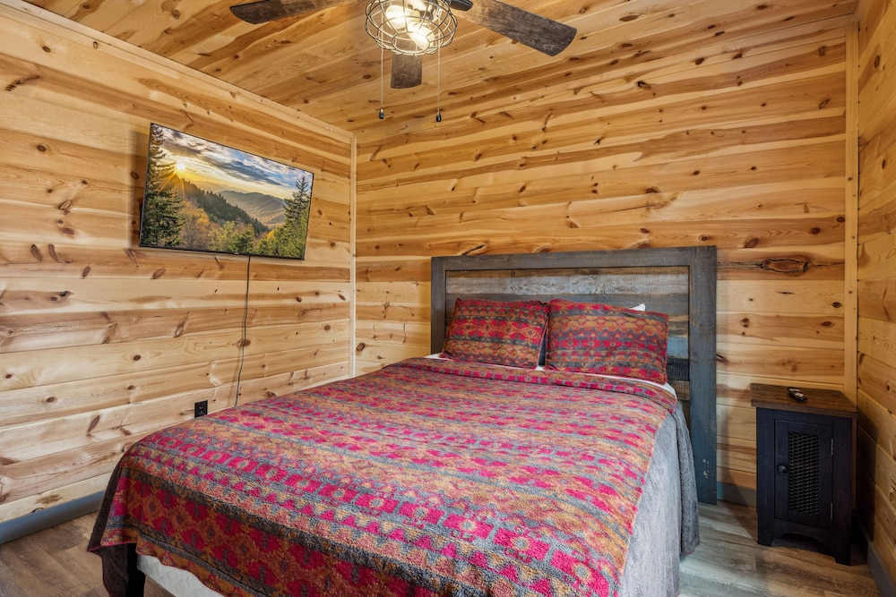 Starlight Valley 3 Bedroom Cabin