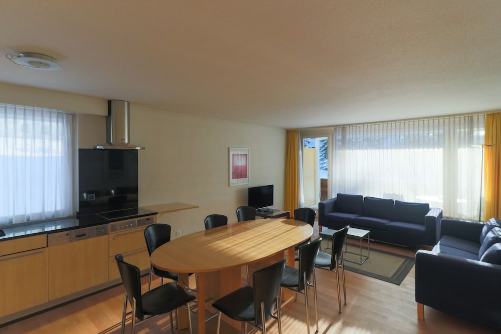 Apartments Cresta