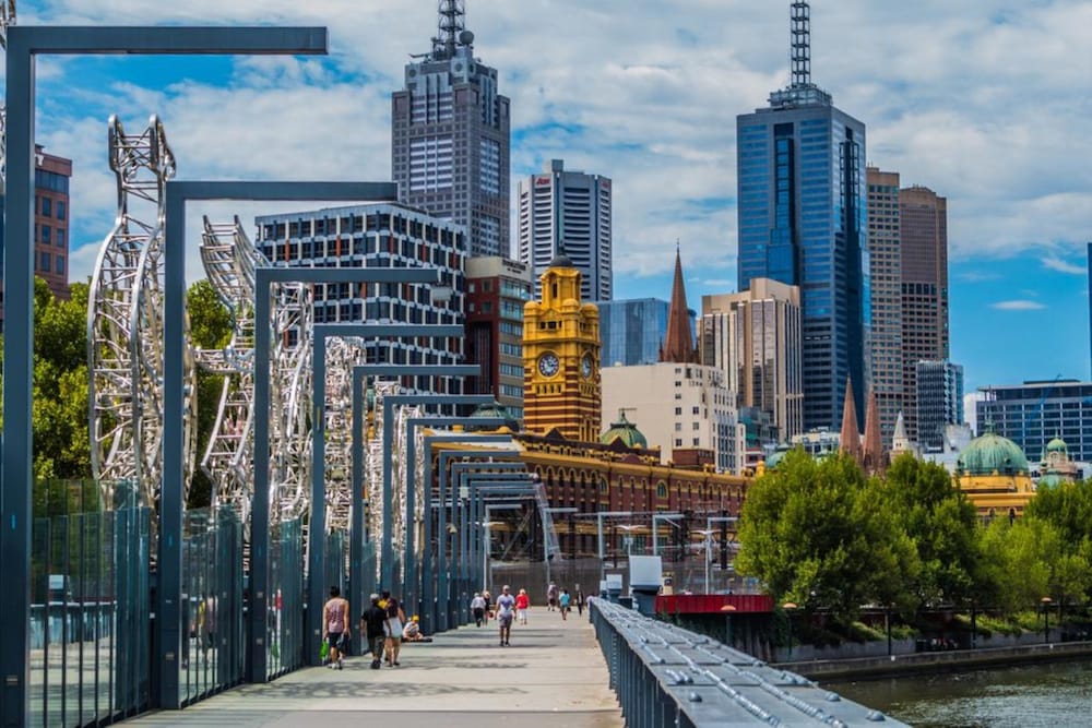 ReadySet Apartments on Southbank Boulevard