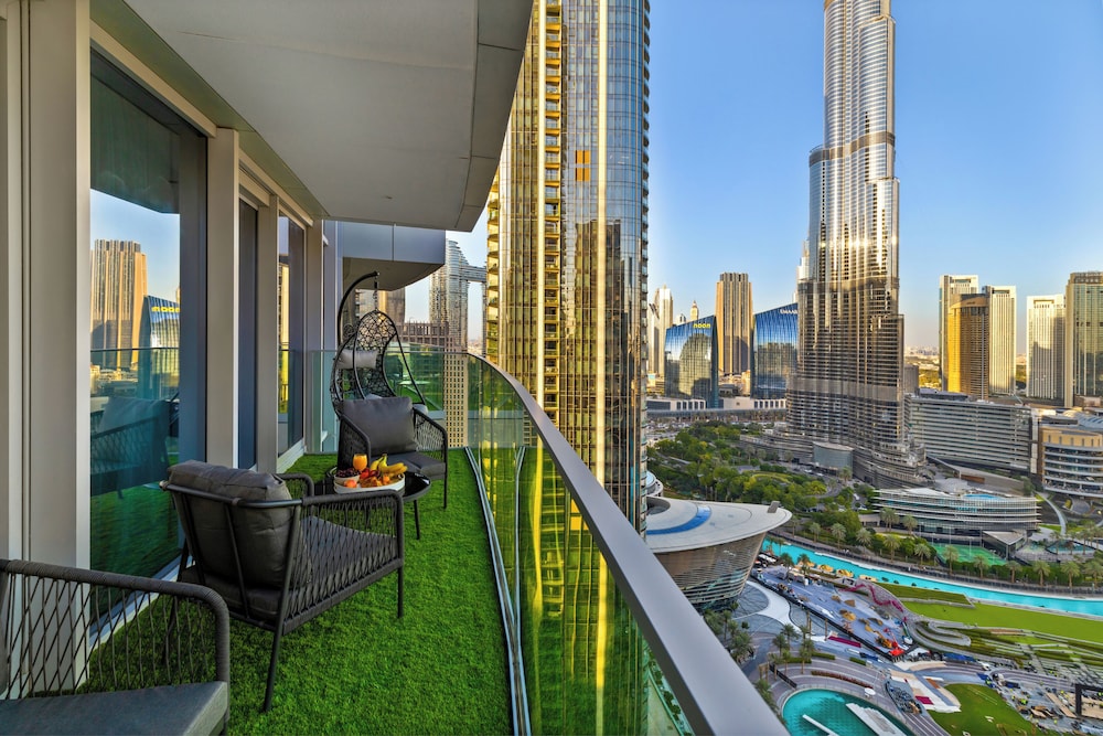 Roomszy Residences - Opera Grand