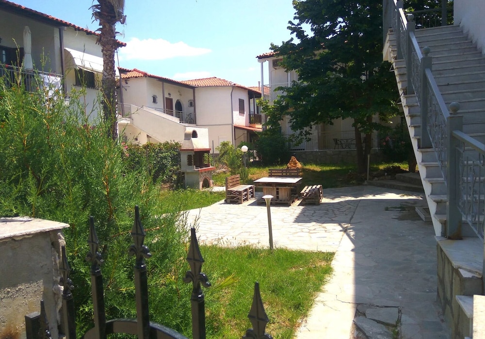 Photo 13