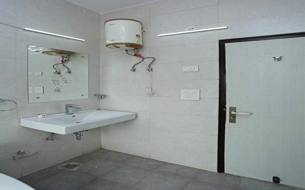 OYO 9340 Aanandam Villa