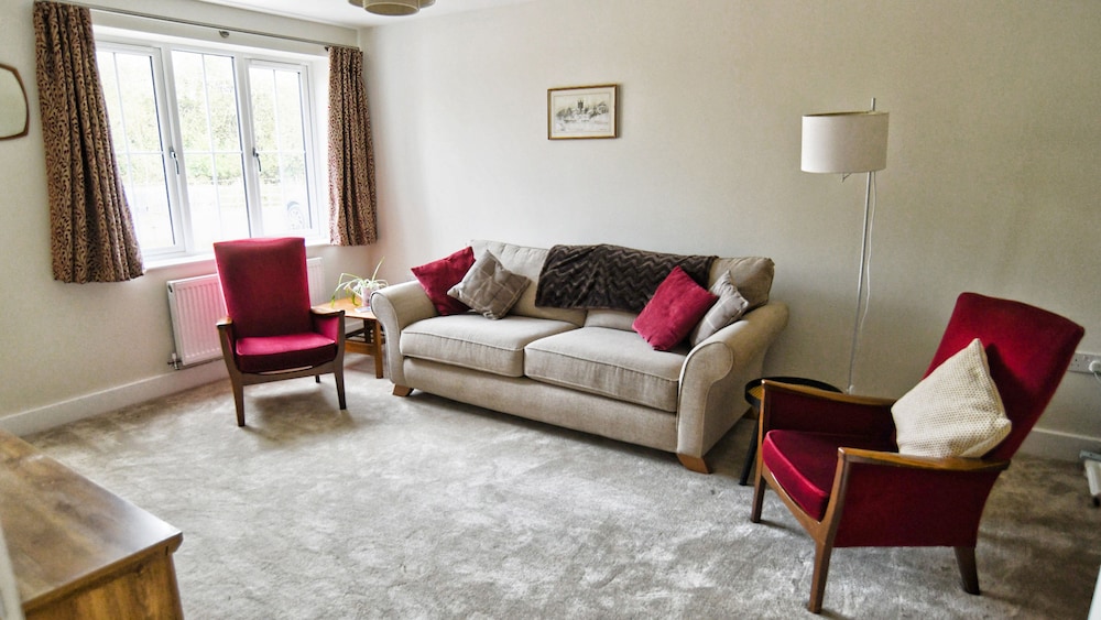 3Bd Gem In The Heart Of Barnetby Le Wold
