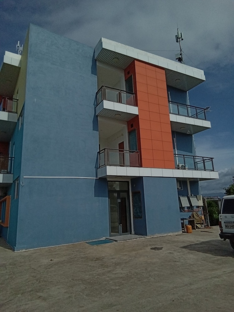 Photo 6