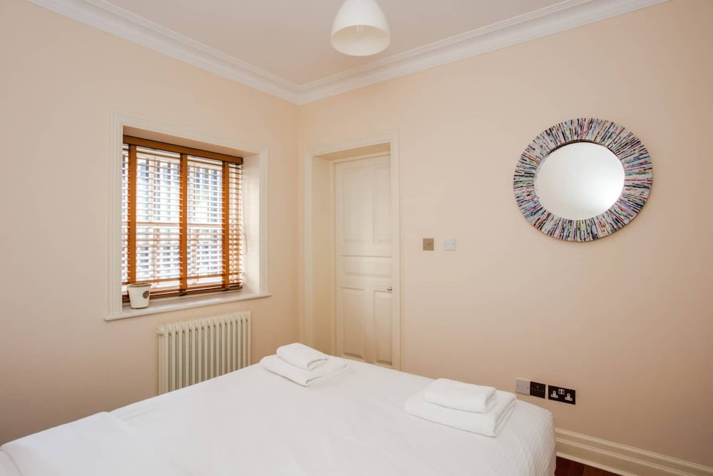 Luxury 2 Bedroom Apartment in London Bridge