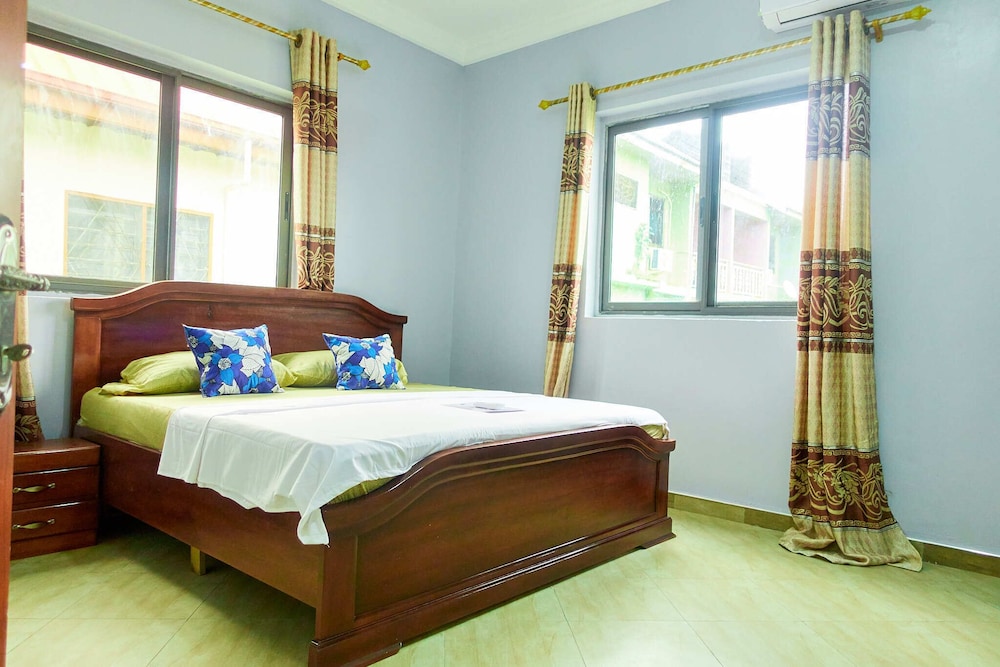 INDIGO COTTAGE view 3