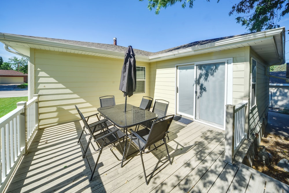 Ogallala Vacations - Ogallala Getaway  15 Mi to Mcconaughy Lake! - Property Image 3