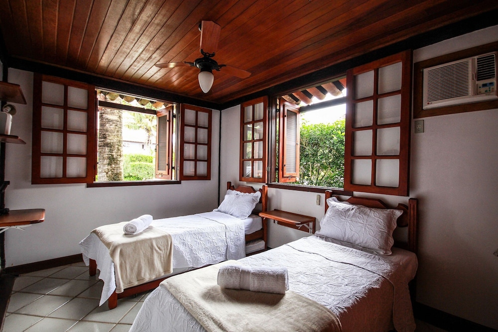 Bz46 Casa 150 metros da praia 5 suites