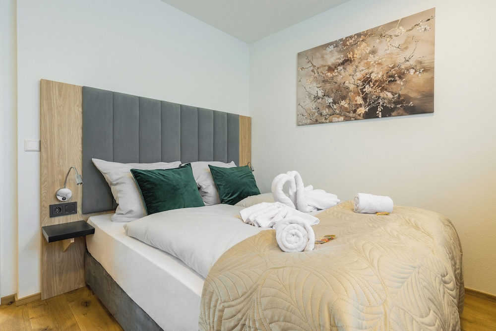 MK Apartments