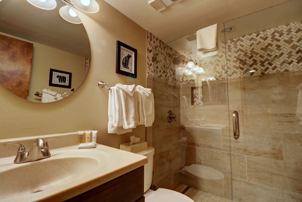 Large, Welcoming Condo With Incredible Views - WL406 by Redawning view 5
