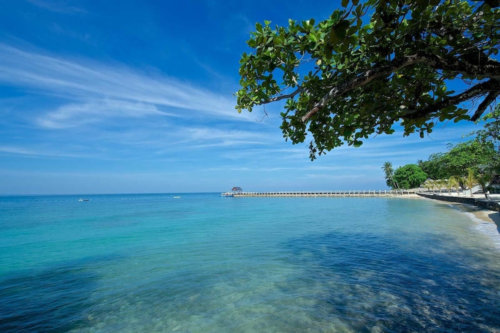 Tunamaya Beach & Spa Resort Tioman Island