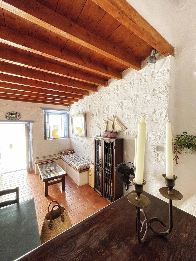 Traditional 2 Bd Chora House Patmos