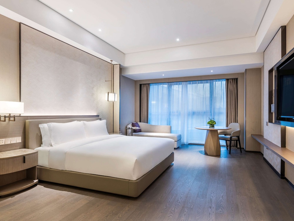 Grand Mercure Shanghai Lingang 6
