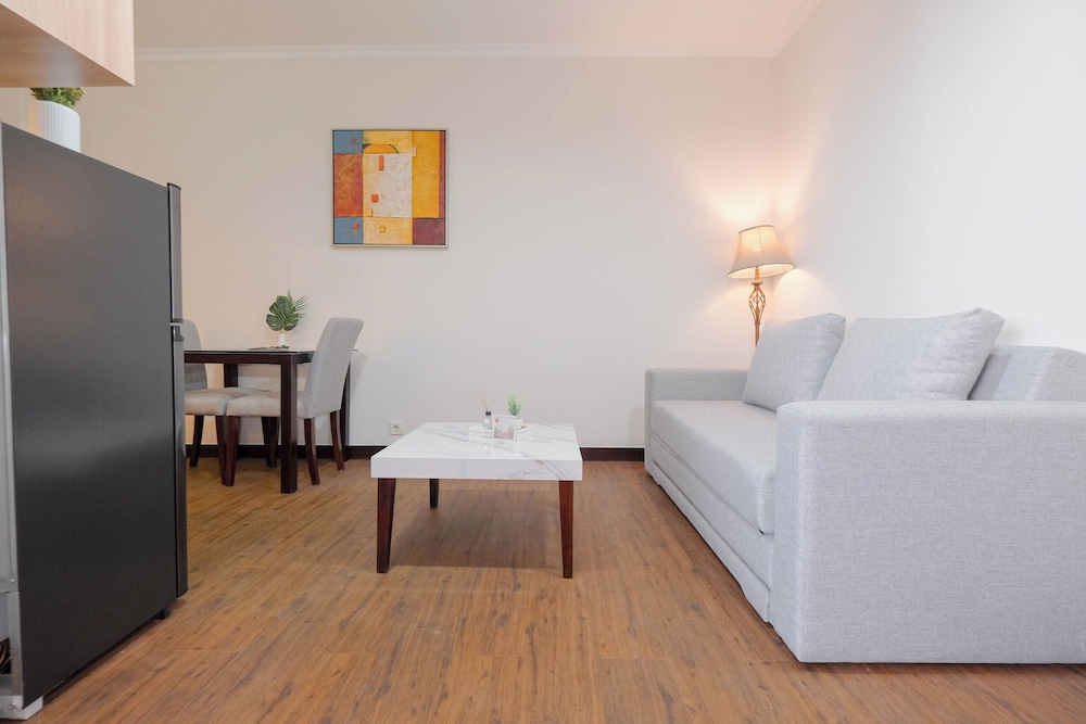 Cozy And Spacious 1Br Apartment At Marina Ancol