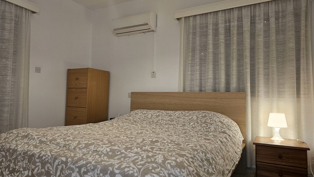 74 PRO - Stay Retro Retreat